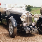 am929