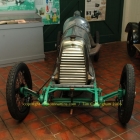 dsc_9193_aston_razor_blade