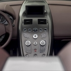 vantage-gt12-roadster_13_resized.jpg