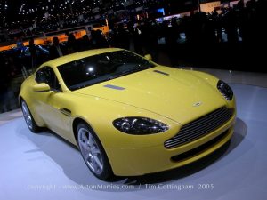 Aston Martin V8 Vantage in Cool Yellow