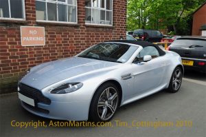 V8 Vantage Roadster N400