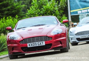 Aston Martin DBS Volante V12